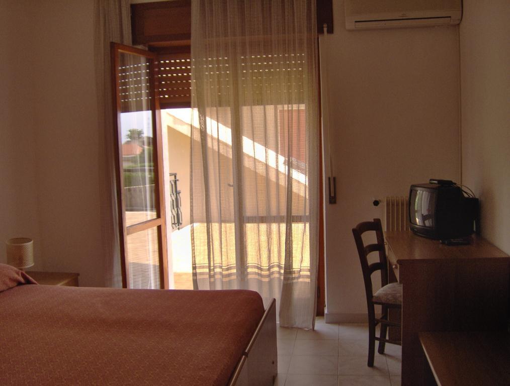 Hotel Svizzero Санджинето Номер фото