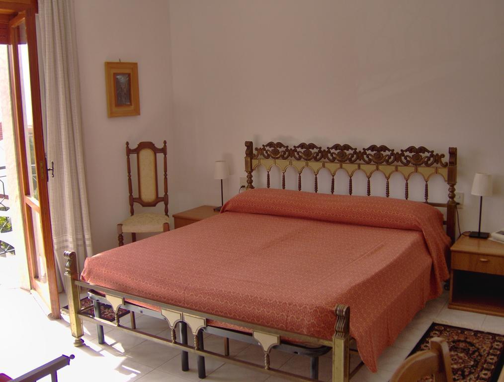 Hotel Svizzero Санджинето Номер фото